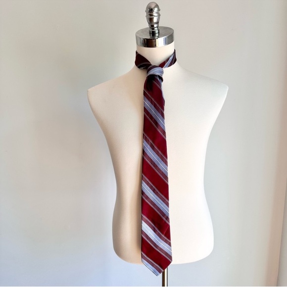 VALENTINO Made in Italy Burgundy Silk Blue-White Striped Necktie